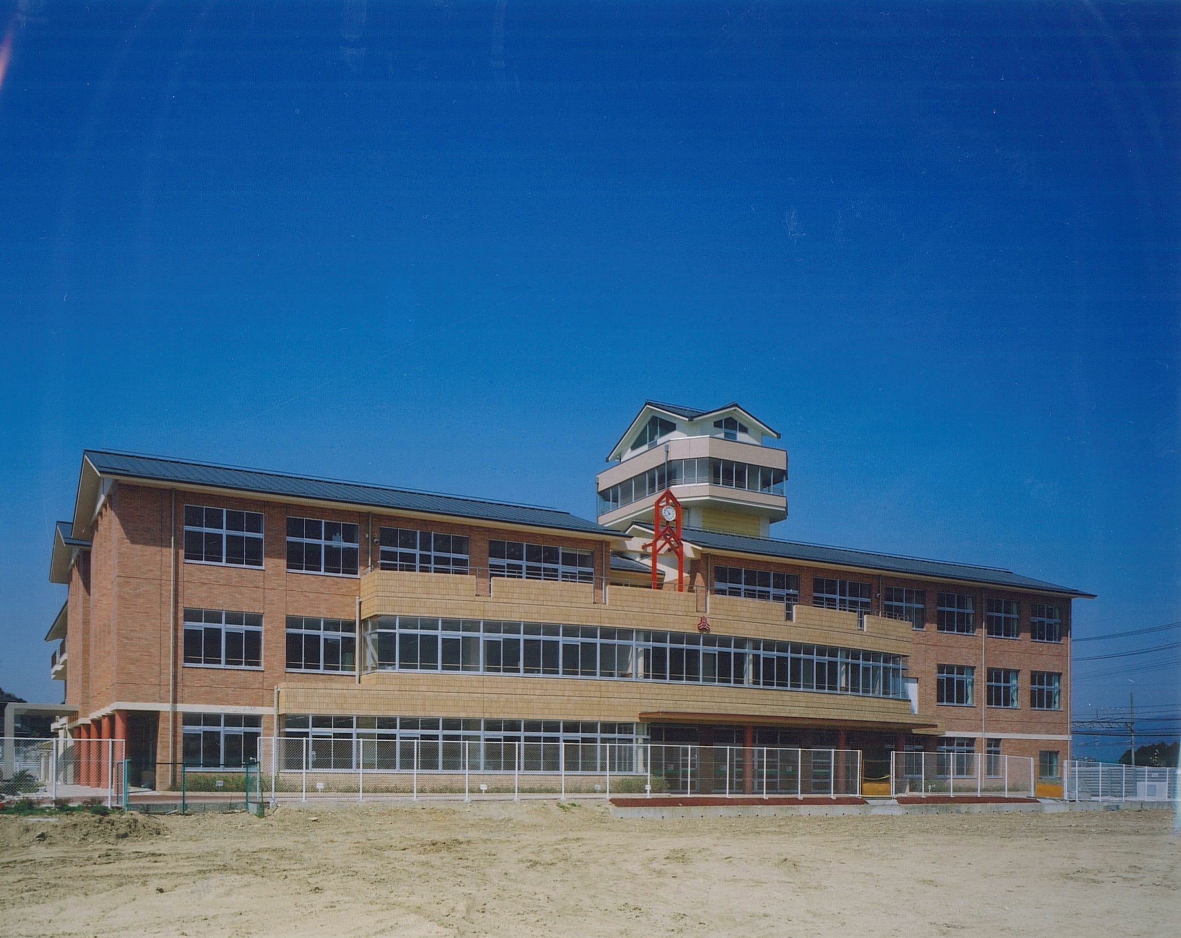 津市立川合小学校